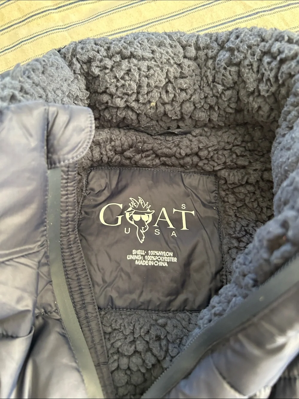 EUC Goat USA S Men's Dark Navy Puffer Vest